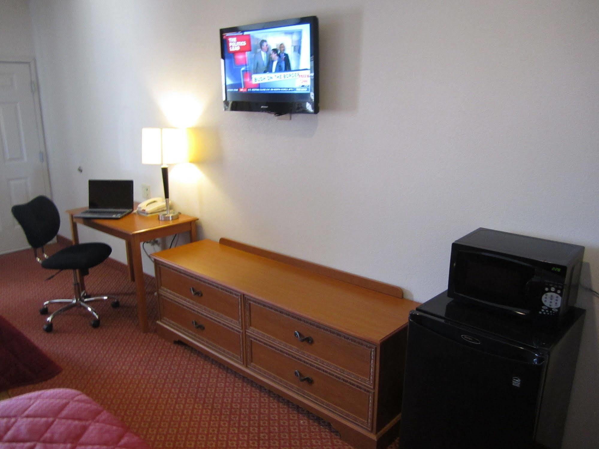 Executive Inn & Suites - Jewett 外观 照片