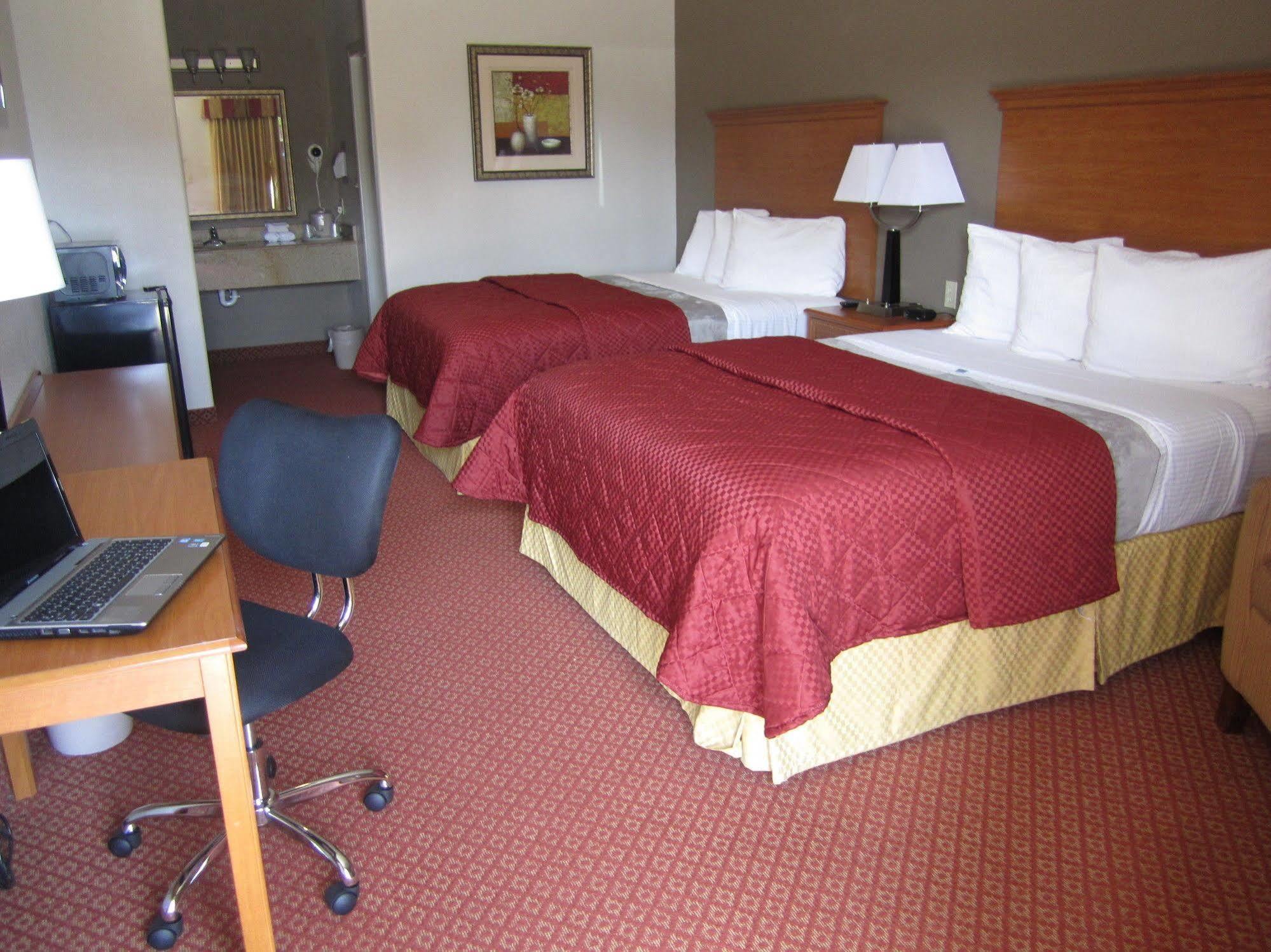 Executive Inn & Suites - Jewett 外观 照片