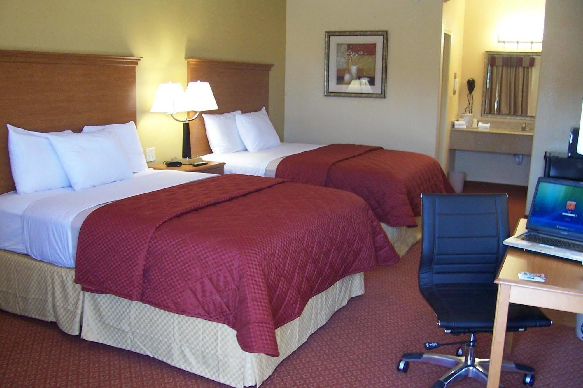 Executive Inn & Suites - Jewett 外观 照片